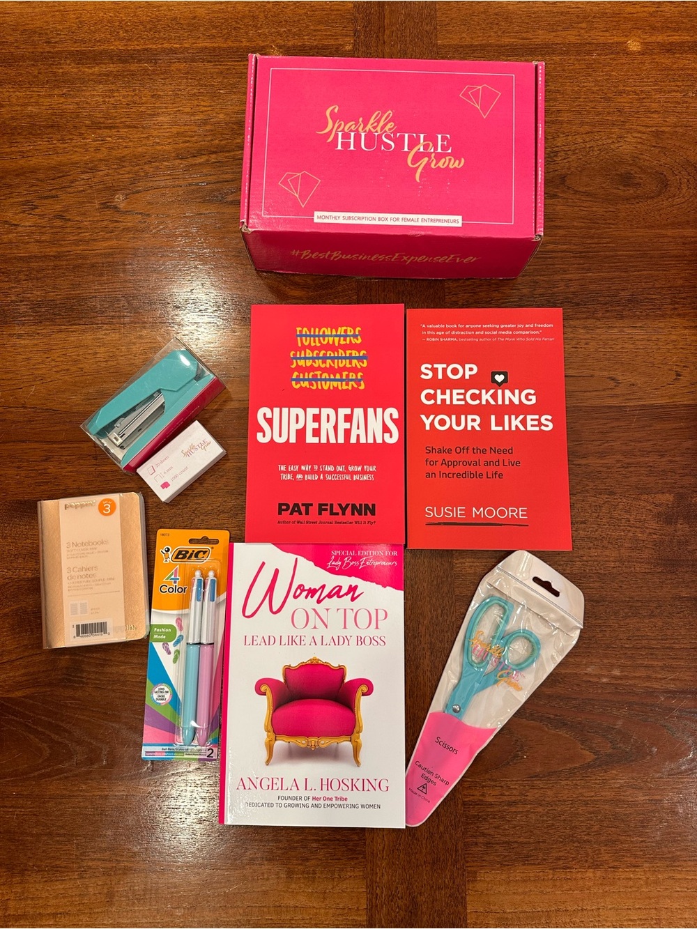 NEW Sparkle Hustle Grow Female Entrepreneur Box with Books & Desk Supplies